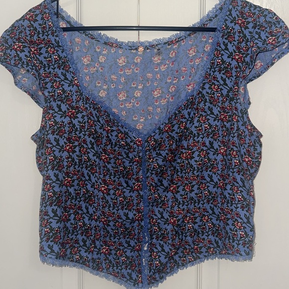 FREE PEOPLE size M Floral Blue Cap Sleeve Top - Picture 4 of 5